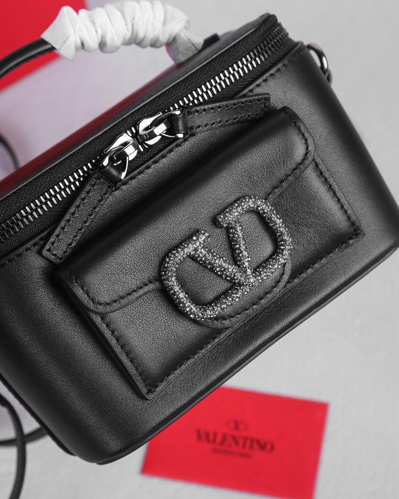 Va1e*ntin0 top handle bag